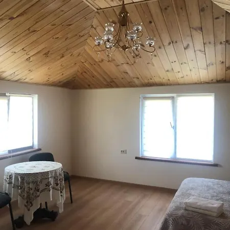 Flat Near The Sea * Οδησσός